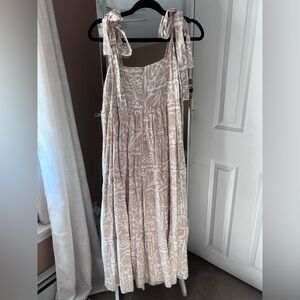 Blu Pepper Cream and White Patterned Maxi Dress